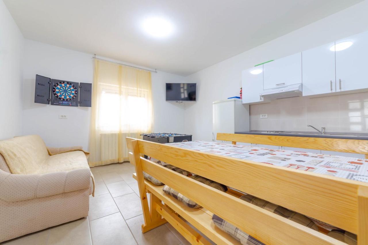 Apartments Raspolic Kastav Buitenkant foto